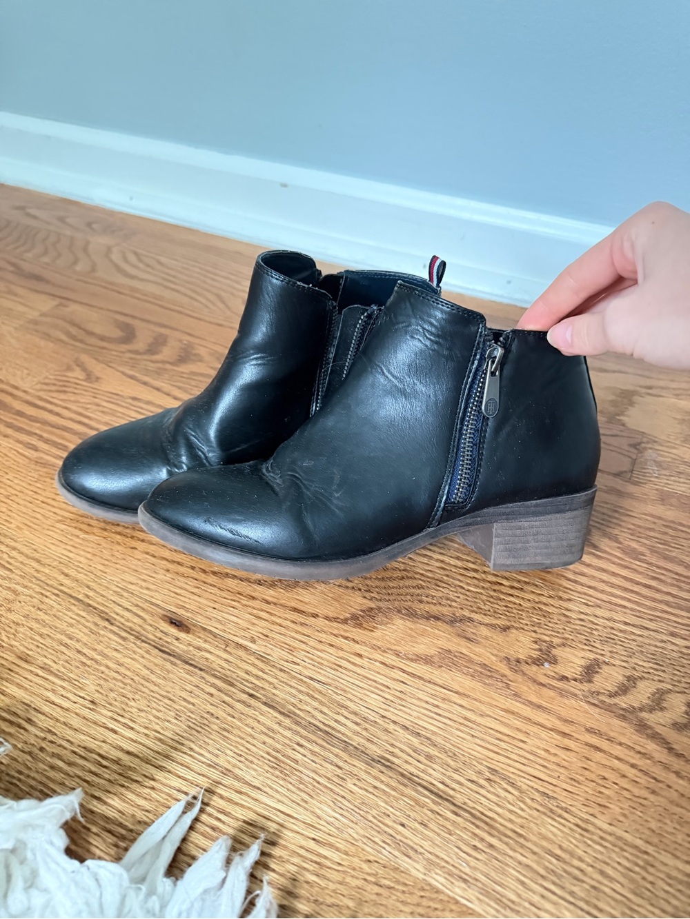 Tommy Hilfiger Black Leather Ankle Boots with Side Zip - Women